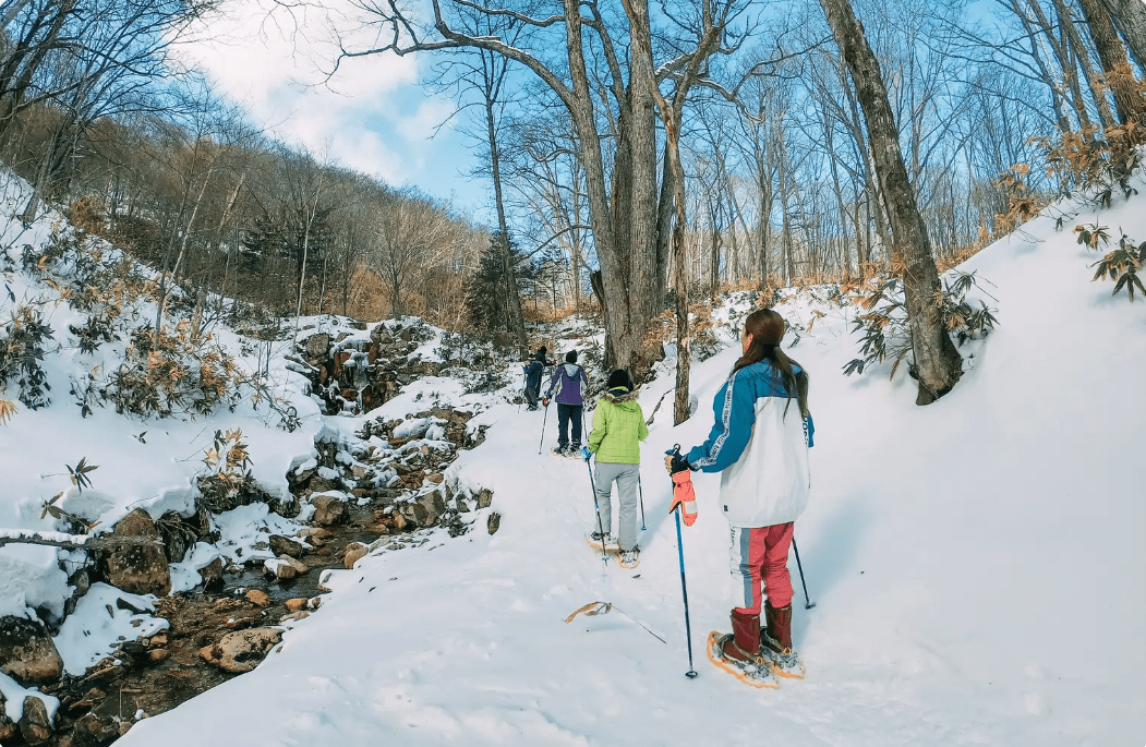 霞瀑布健行＆Tomraushi溫泉