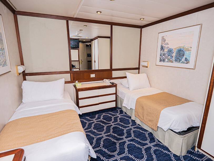 【內側客房 ISS】