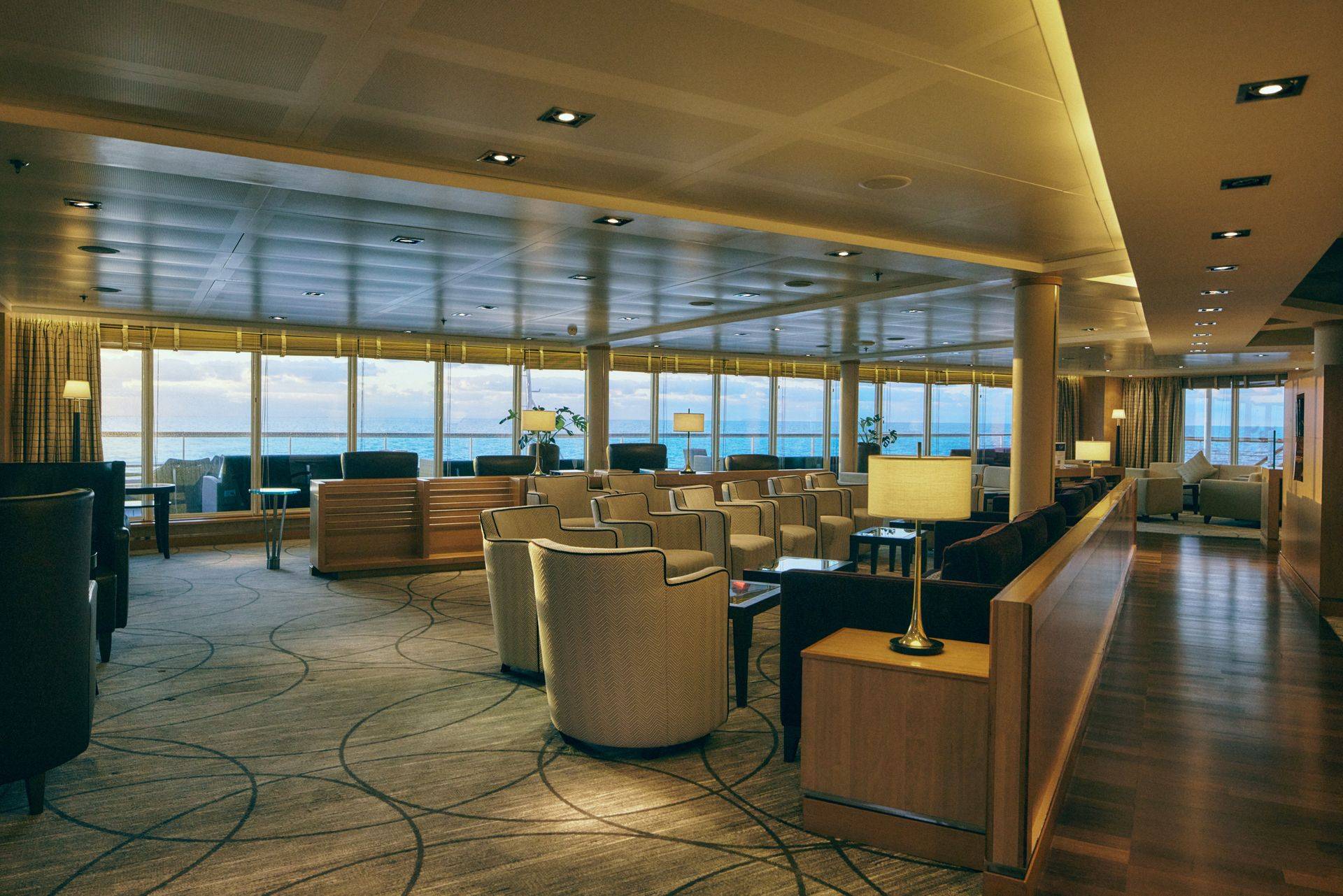 多功能禮賓中心