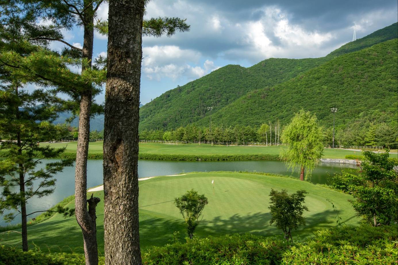 海雲高爾夫球場(High 1 Country Club)