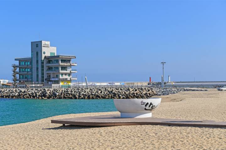 安木海邊咖啡街