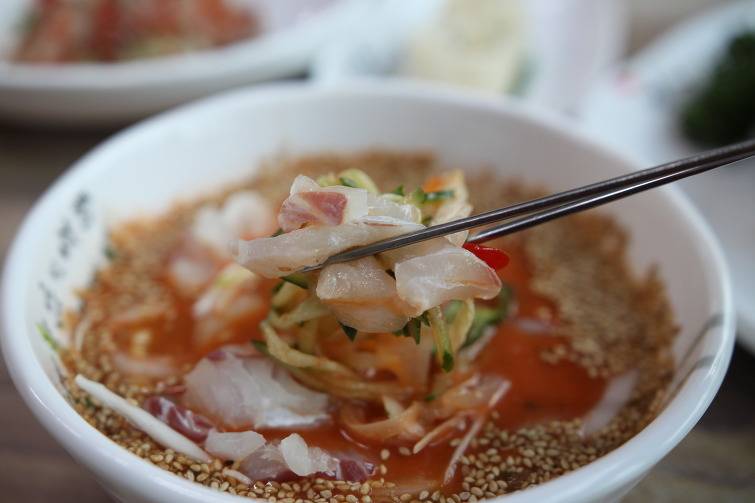 韓式冷生魚湯
