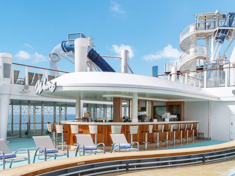 Waves Pool Bar【免付費】