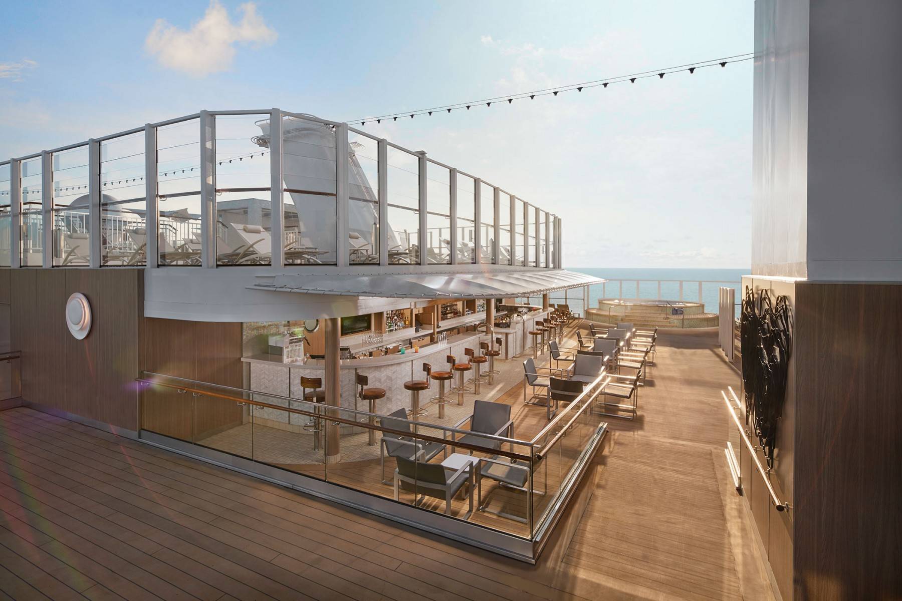 Vibe Beach Club【免付費】