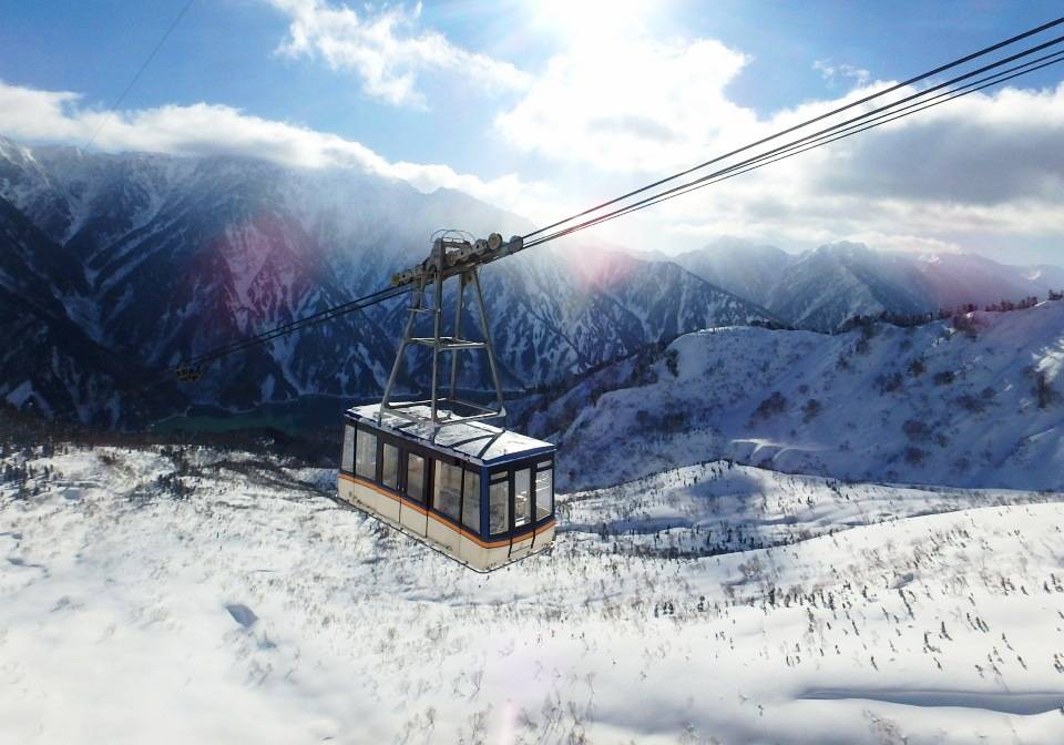 【旅展北陸5日】新穗高纜車、合掌村、哆啦A夢列車、庄川遊船、兼六園、溫泉