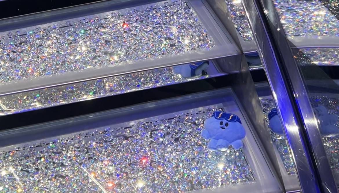 MSC地中海榮耀號心得-水晶旋梯與AsiaYo吉祥物YOYO