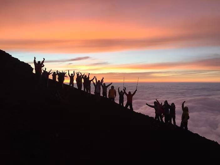 富士山登頂之旅|富士宮經典路線・山屋過夜・新宿來回接駁