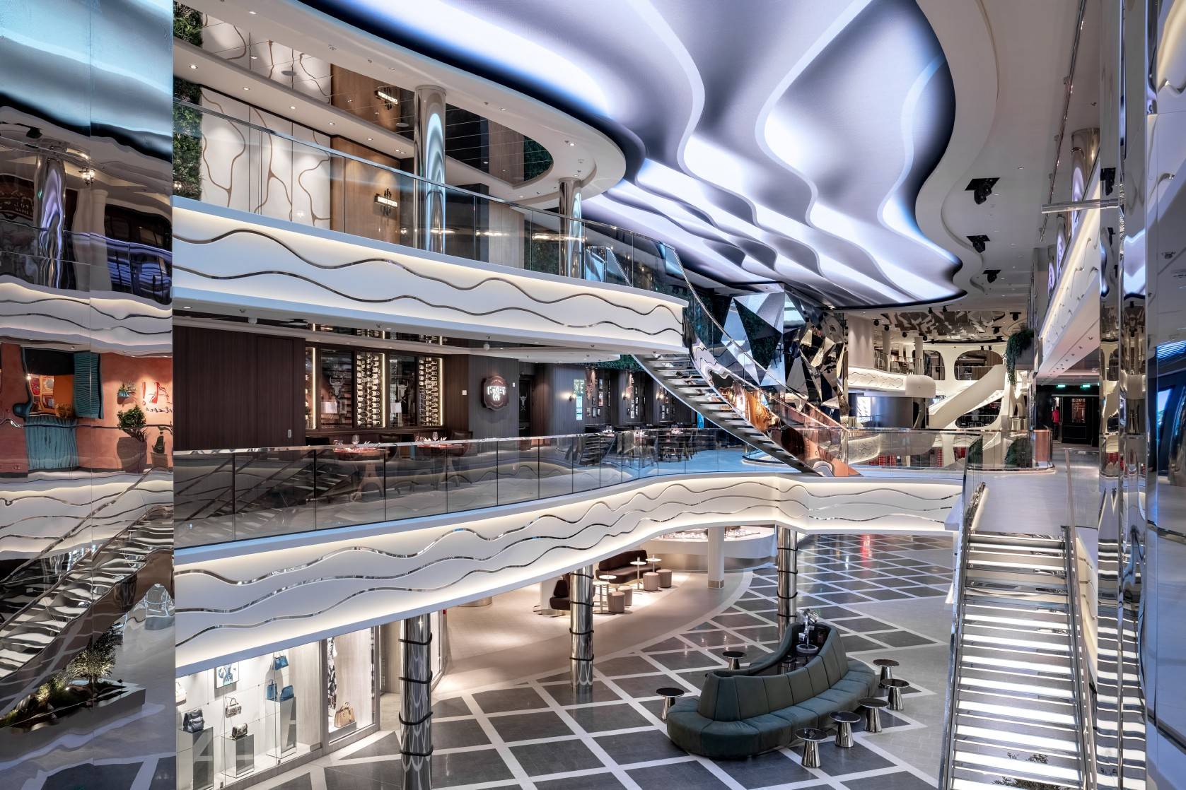 世界藝廊 World Galleria