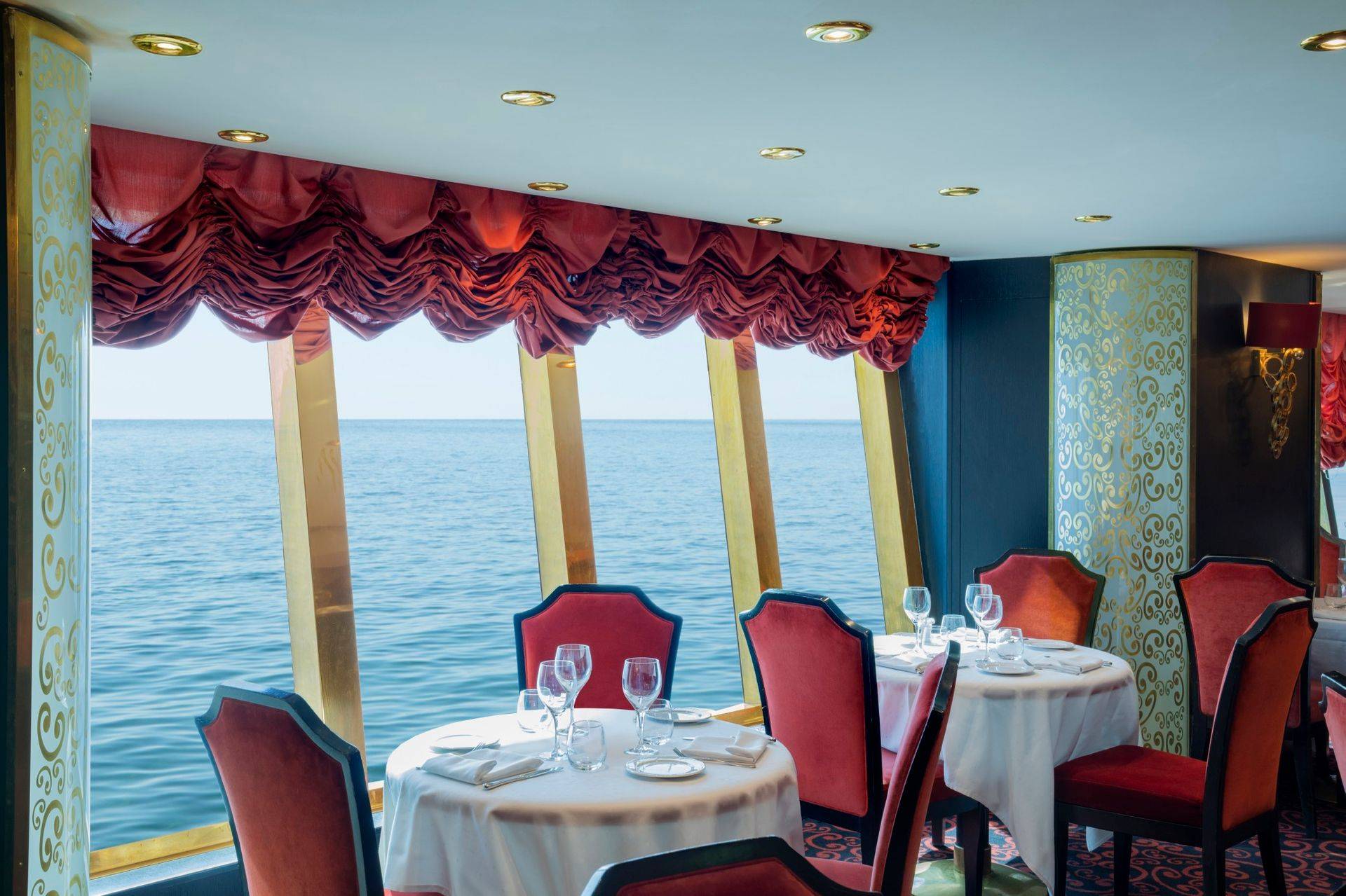 Villa Rossa Restaurant 紅多墅主餐廳【免費】