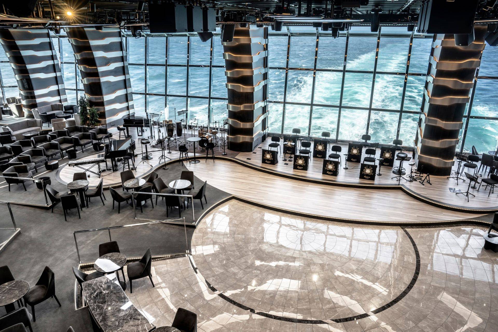 Carousel Lounge 旋轉木馬全景酒廊