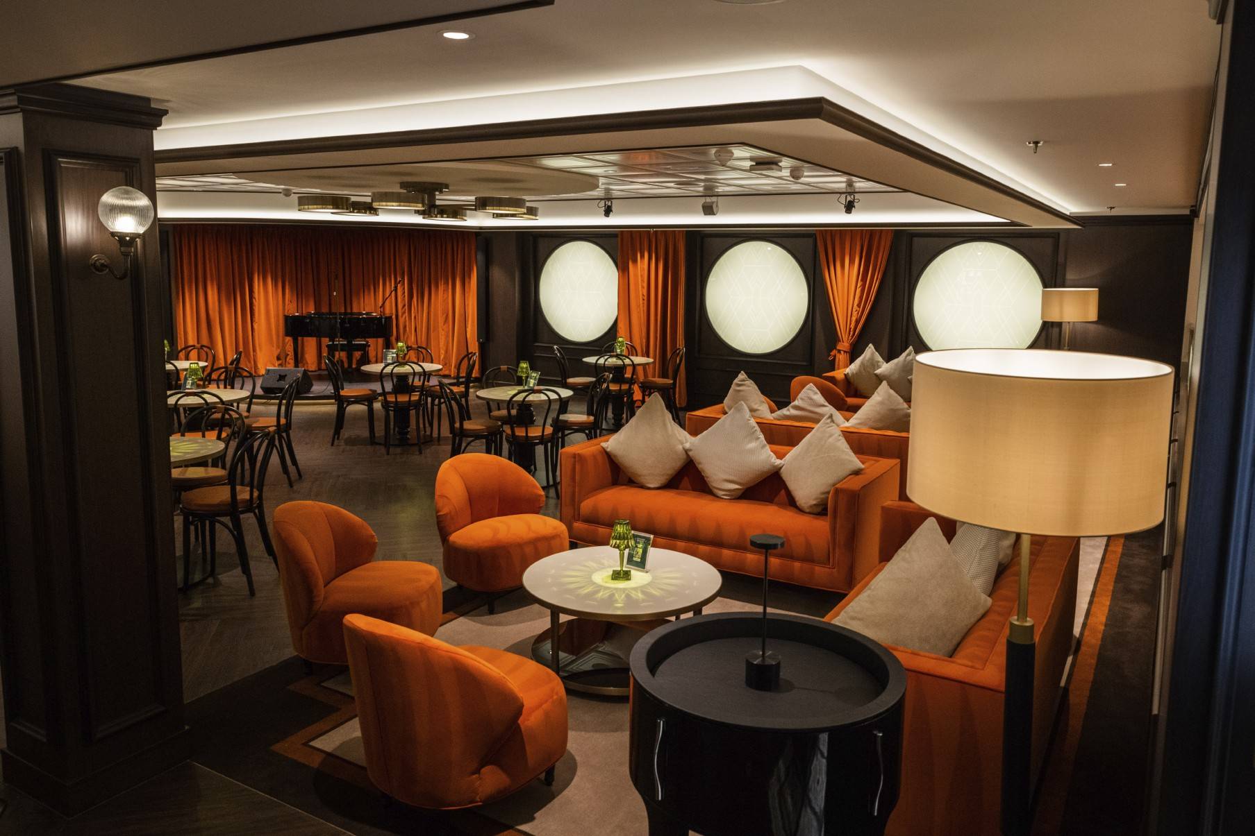 L'Atelier Bar & Art 藝術工坊吧