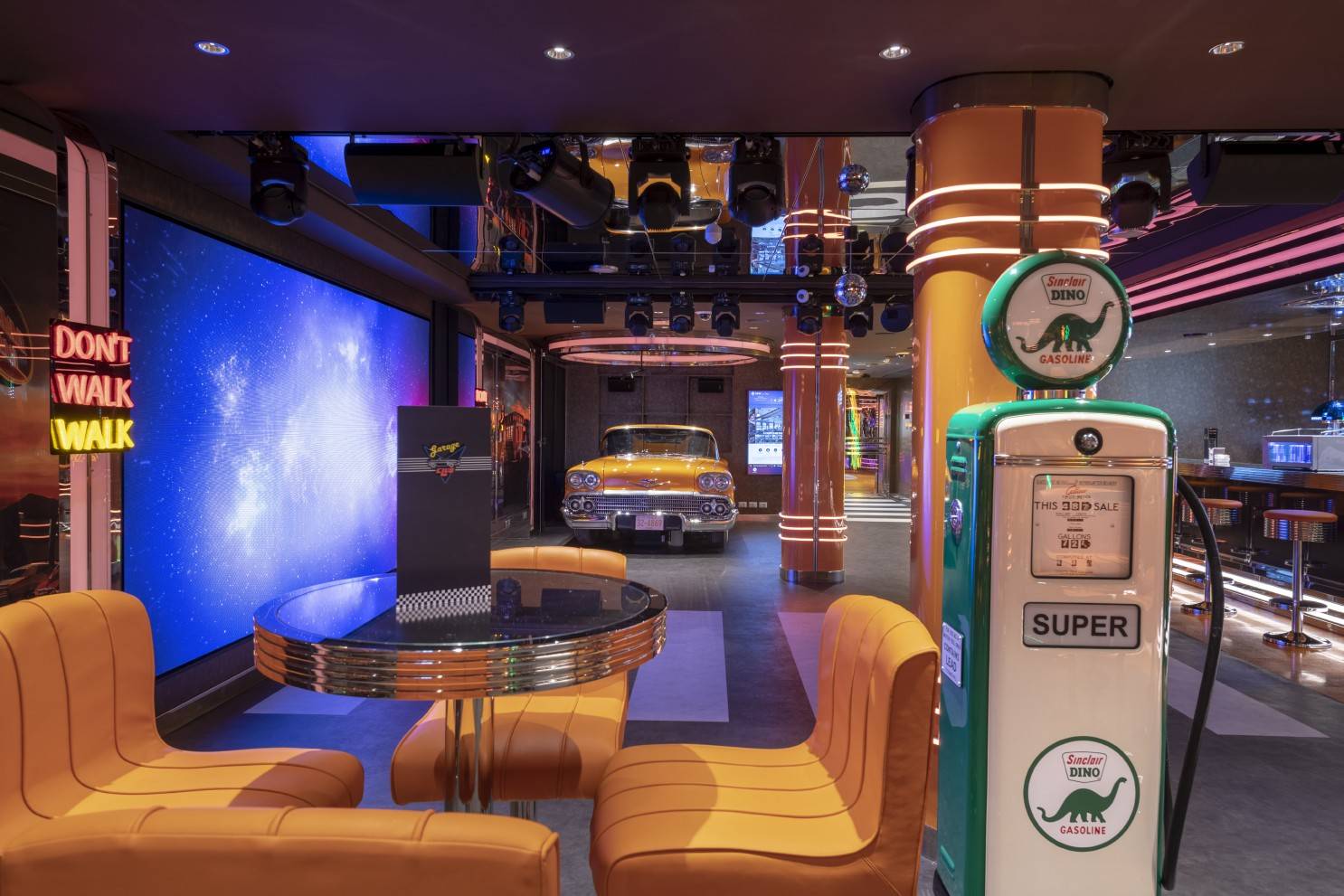 Garage Bar 車庫酒吧
